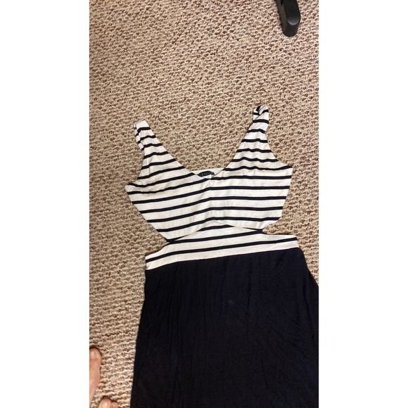 venus‎ dress - Picture 8 of 8